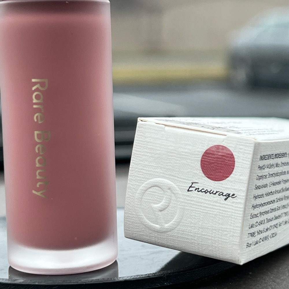 Rare Beauty Encourage Soft Pinch Liquid Blush - Picture 5 of 14